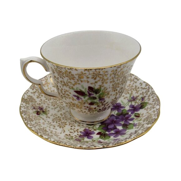 QUEEN ANNE Bone China Teacup & Saucer Set Violet Floral England Vintage - Picture 3 of 11